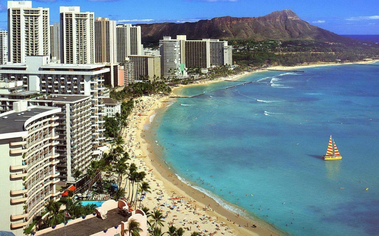 Waikiki Escapade Mountain Views Condo, Steps To Beach With Parking Perk Honolulu Exterior photo